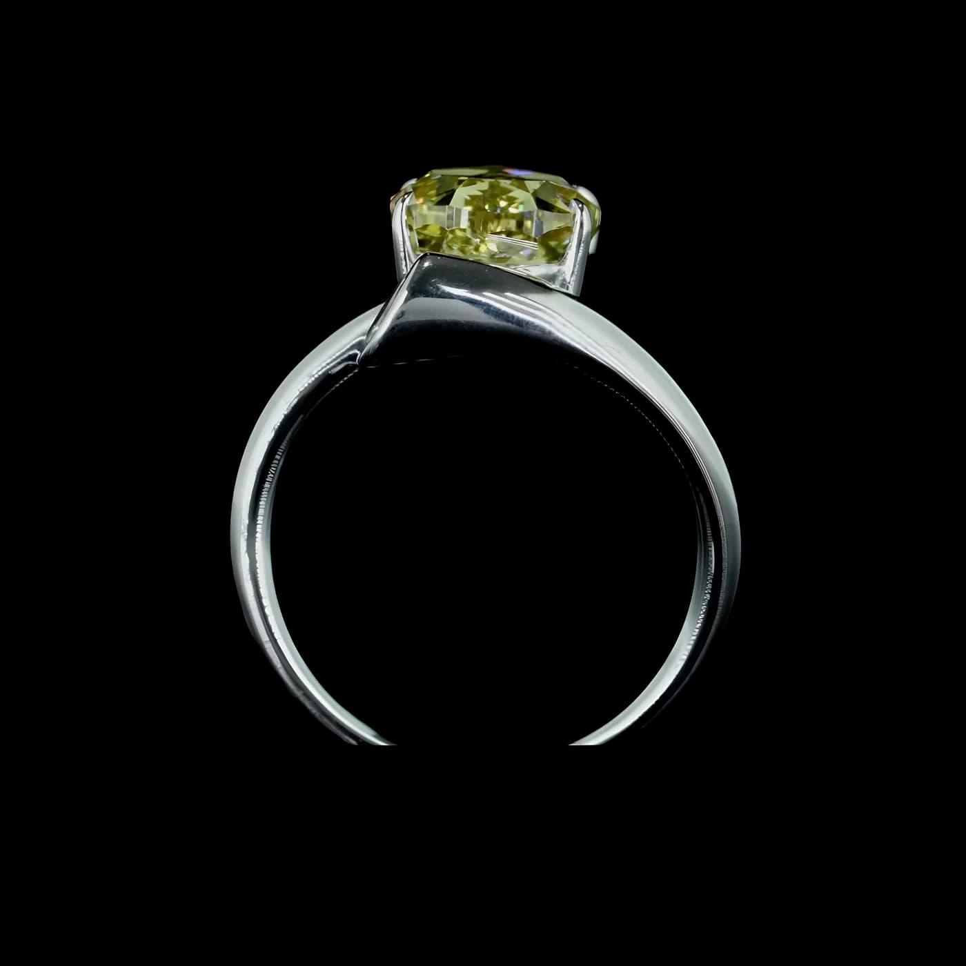 Bague solitaire en diamant jaune (C9-8)