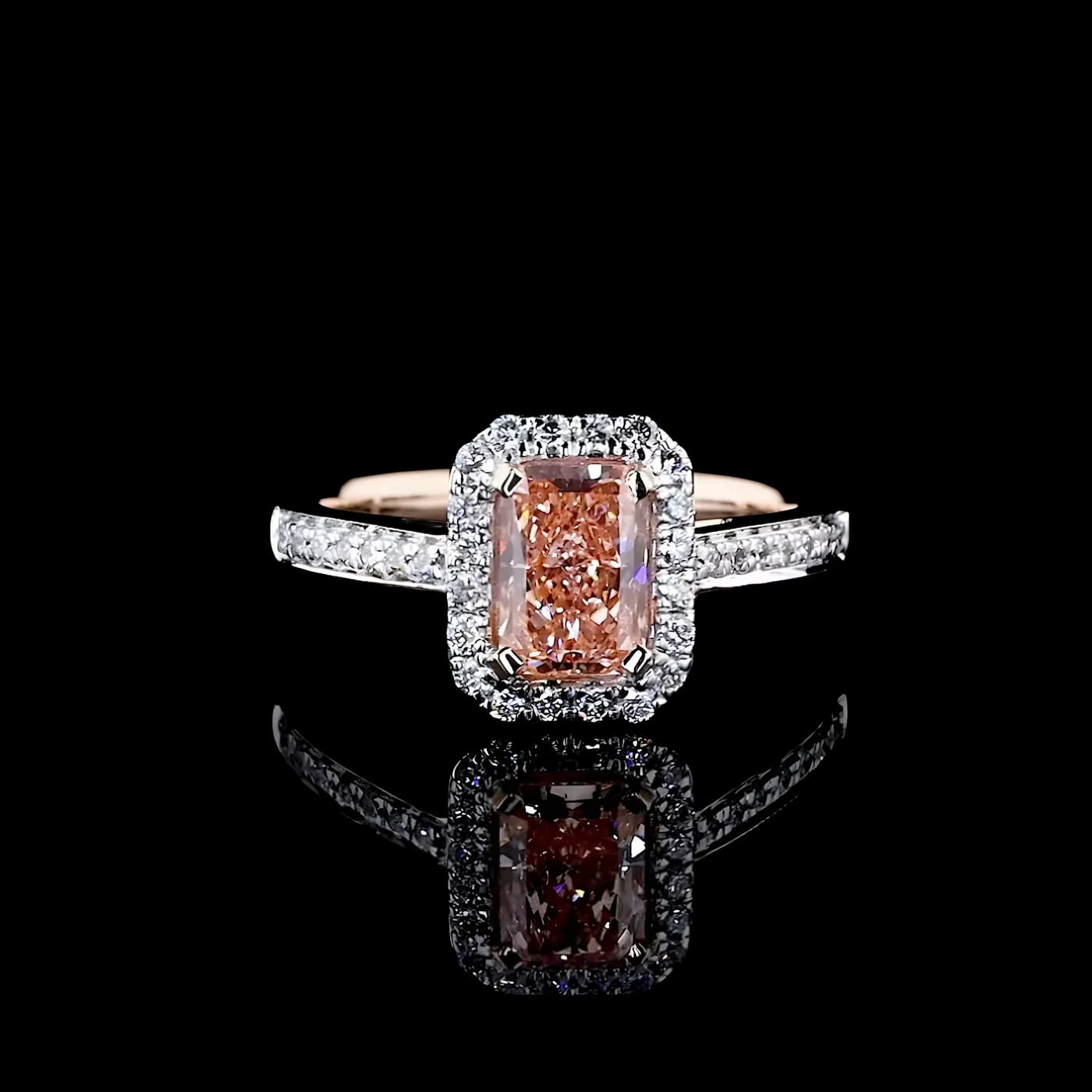 Bague sertie d'un halo de diamants roses (pavé) (D-26)
