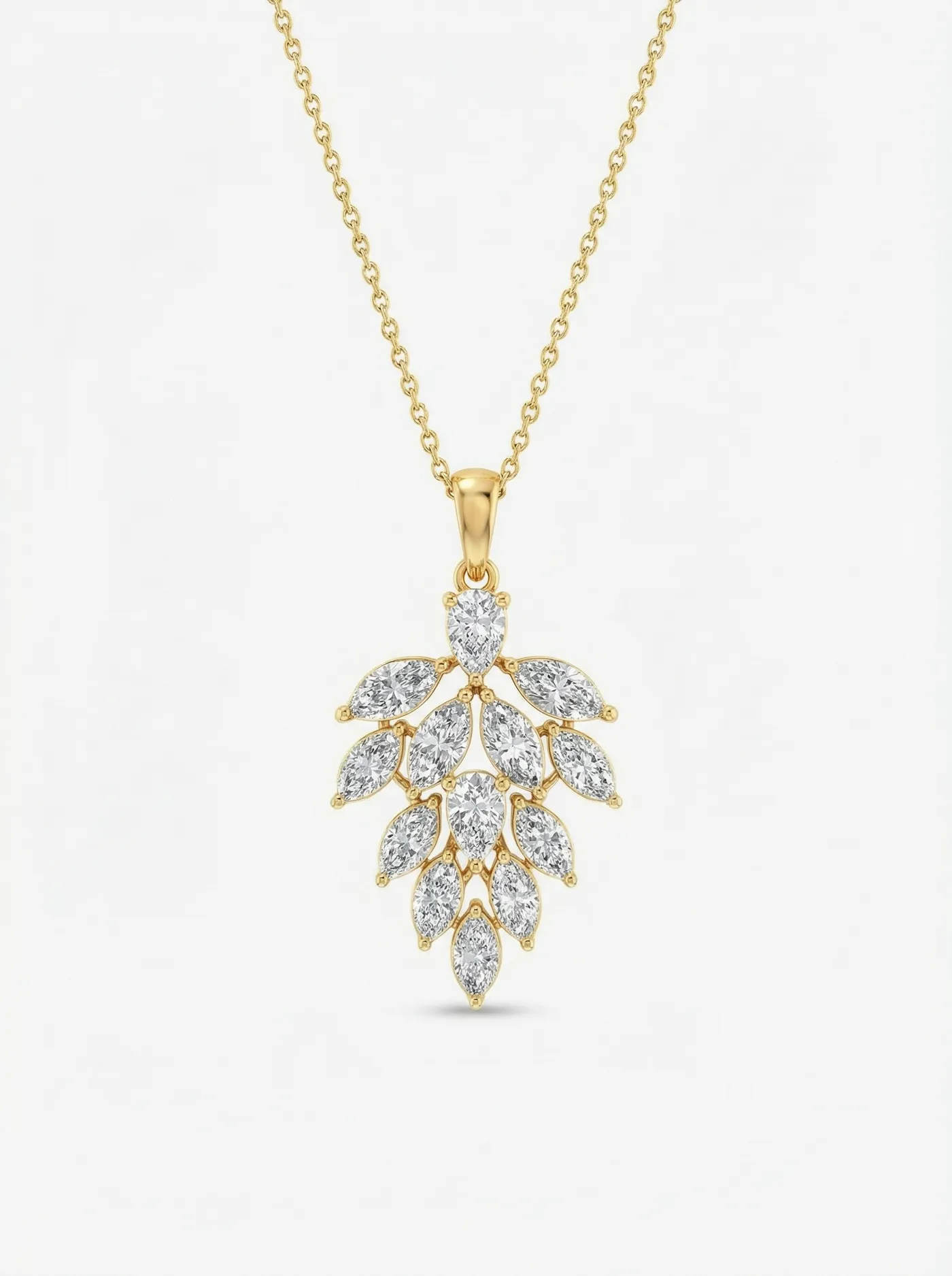 Collier en or avec pierre