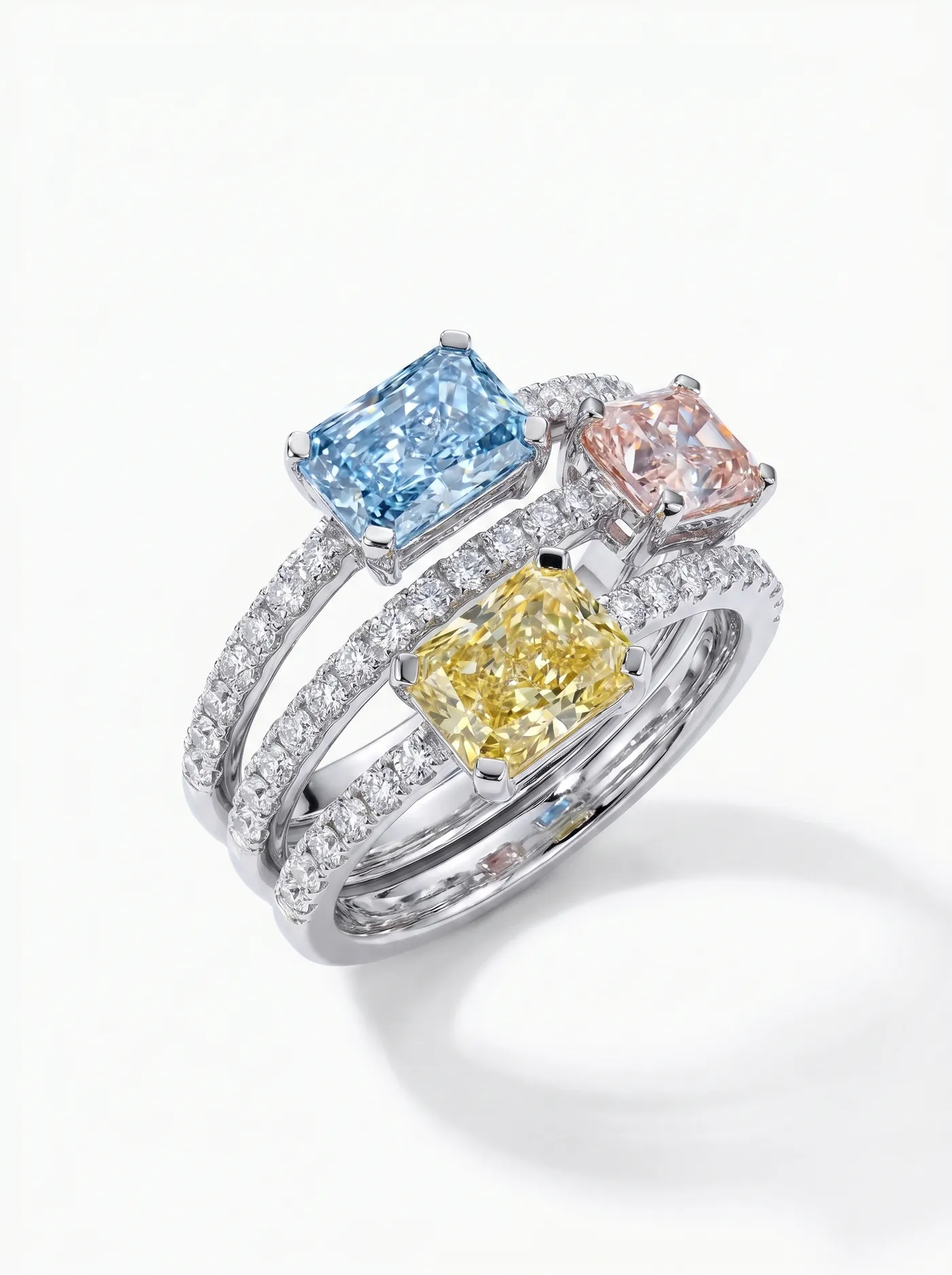Bague avec pierre principale RADIANT