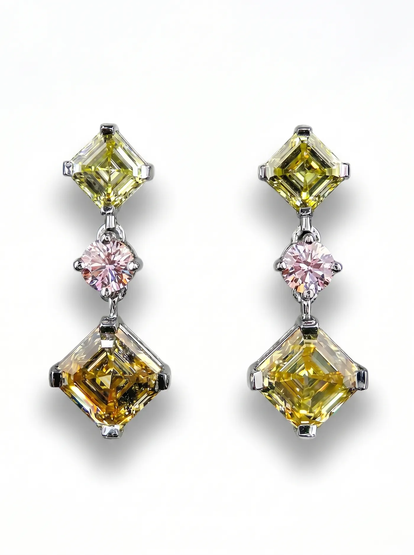 Boucles d'oreilles pendantes en diamant jaune (CV143)